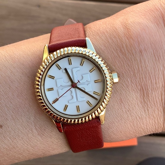 Beautiful authentic TORY BURCH watch with bezels 💥💥💥
